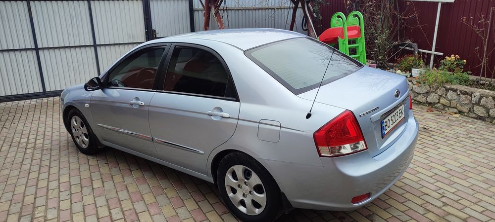 Kia Cerato 1.6 бензин