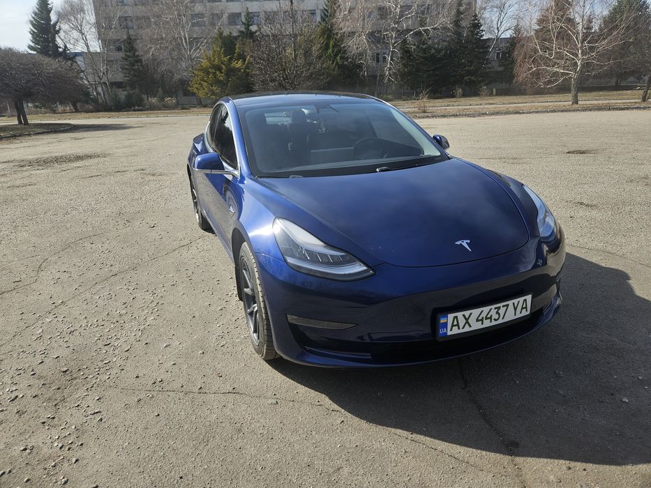 Продам тесла 3 2019