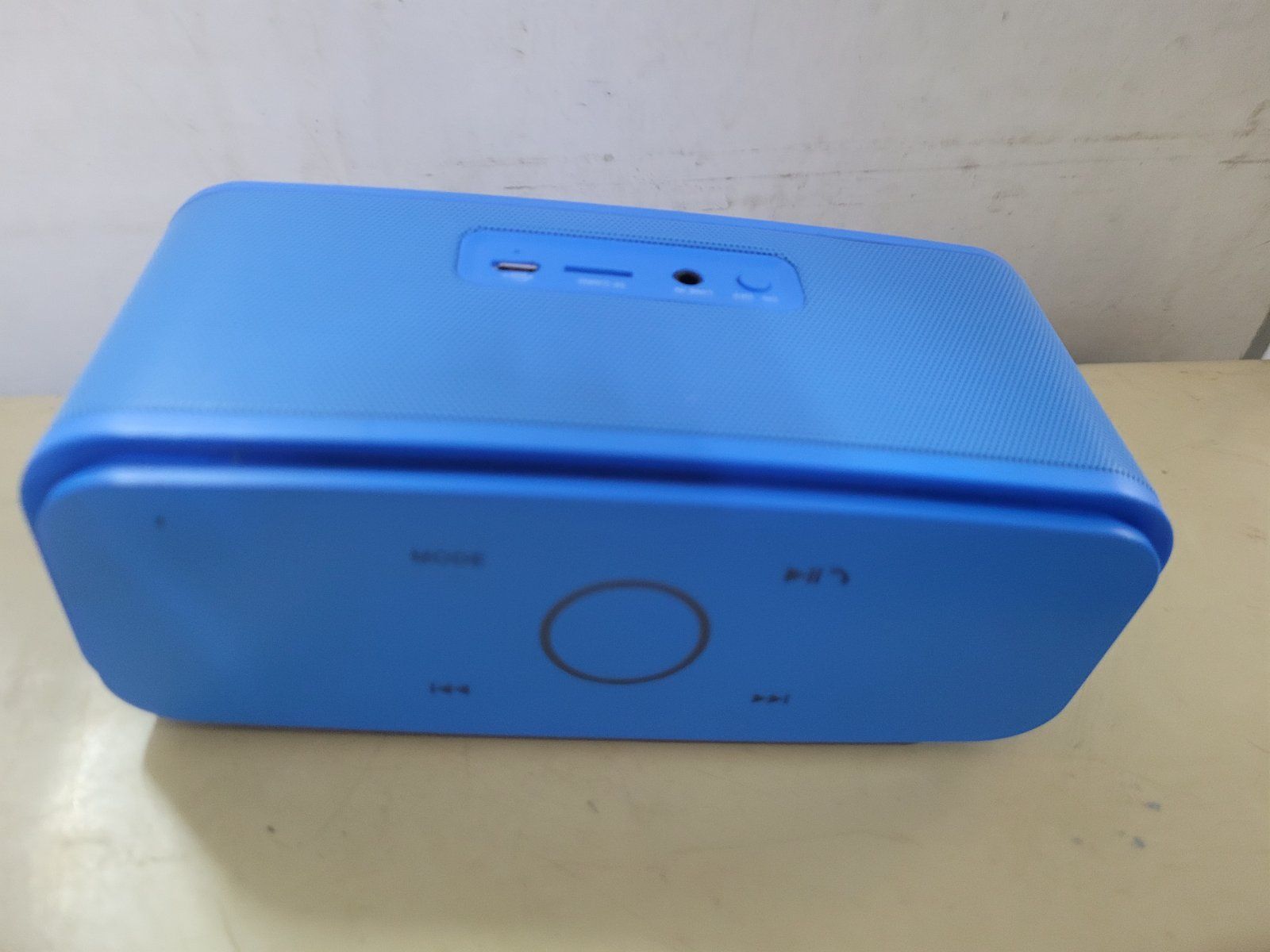 Bluetooth колонка Doss soundBox