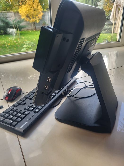 Сенсорний термінал QadPOS 15  клавіатура мишка в подарунок