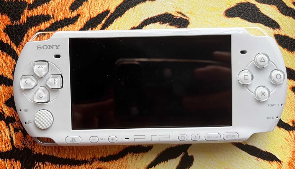 PSP modelo 3004 + JOGOS