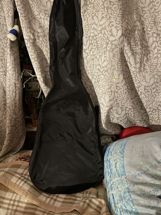 Pokrowiec na gitarę akustyczna miękki