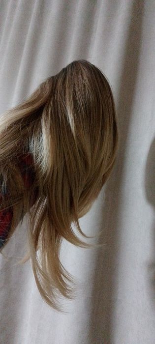 Продам перуку русяву