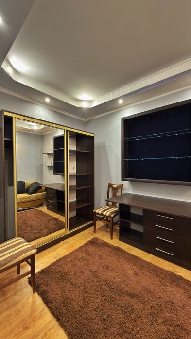 2х кімнатна частина будинку, р-н. НБ-2