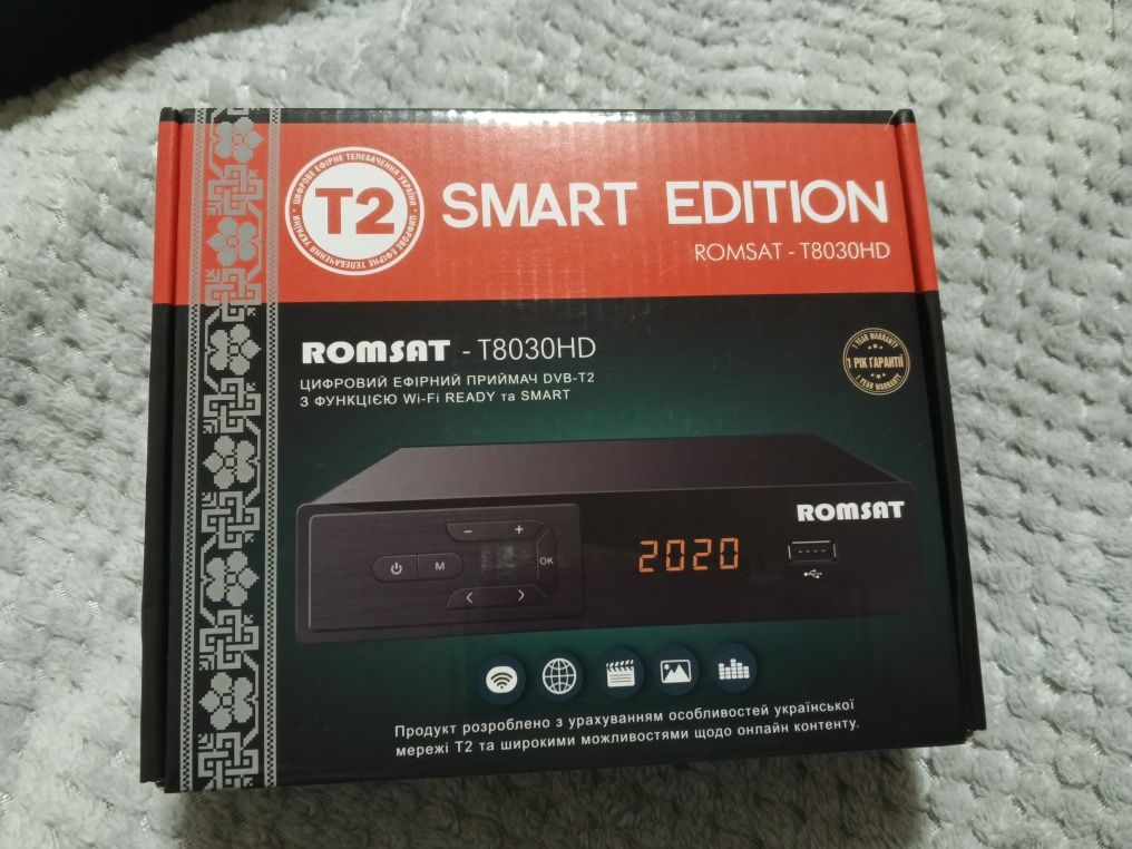 Приставка Romsat T8030HD