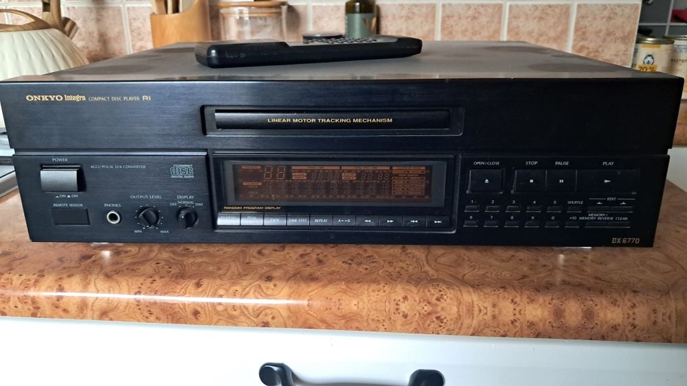 CD Onkyo Integra