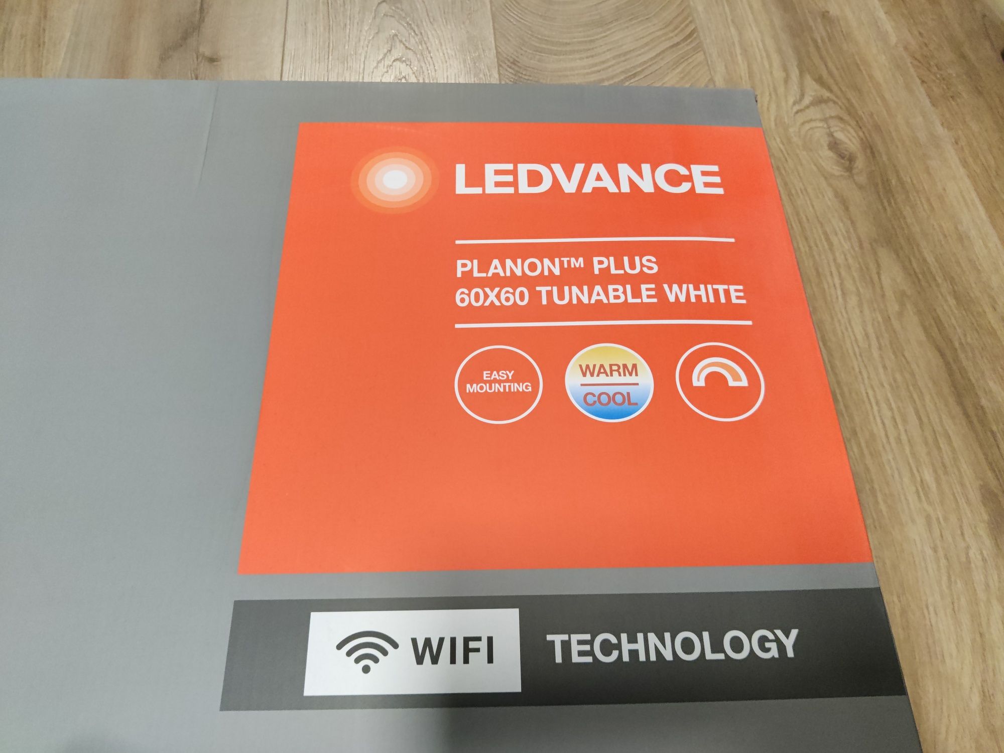 Plafon Ledvance planon 60x60 WiFi ściemniany z wyborem barw
