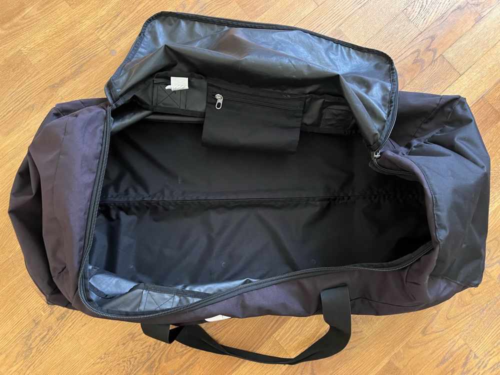 Сумка Nike Club Team Swoosh Black Roller Bag