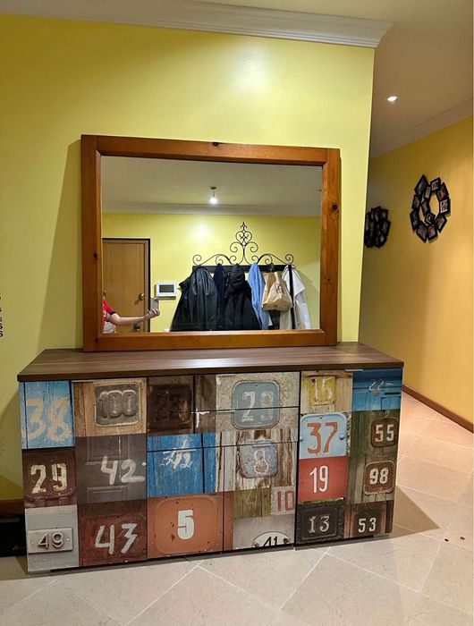 Aparador mais espelho