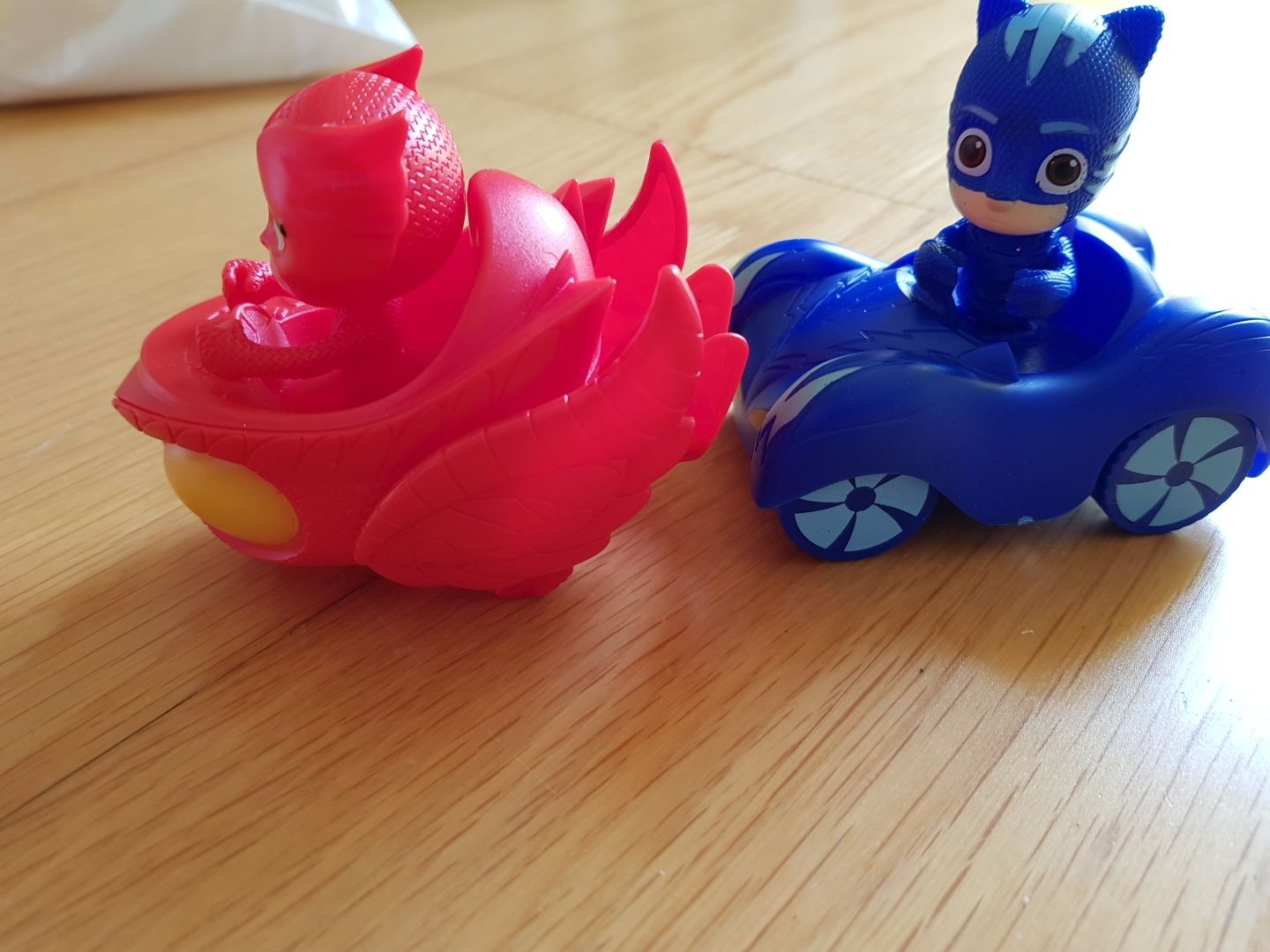 Lote de 2 pj masks