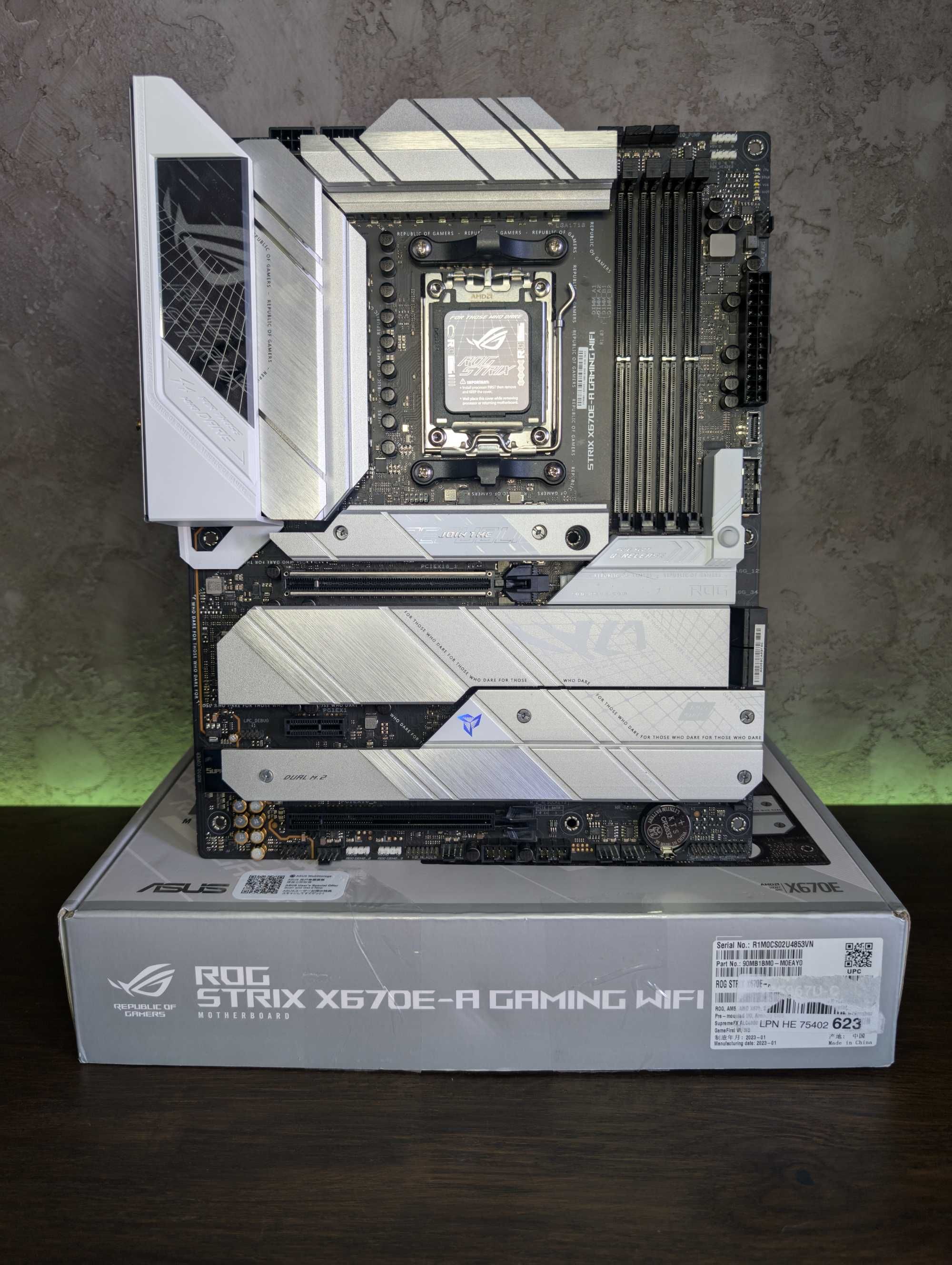 Asus ROG Strix X670E-A Gaming Wifi (AM5) 7000-8000-9000 Серія AMD