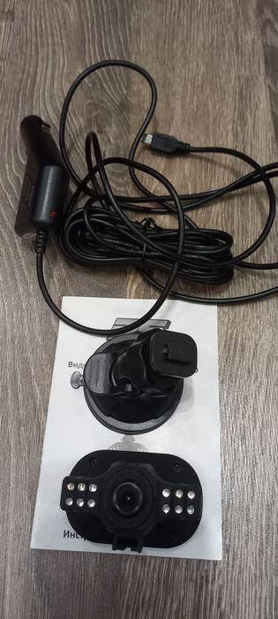 Відеореєстратор RS DVR-100HD