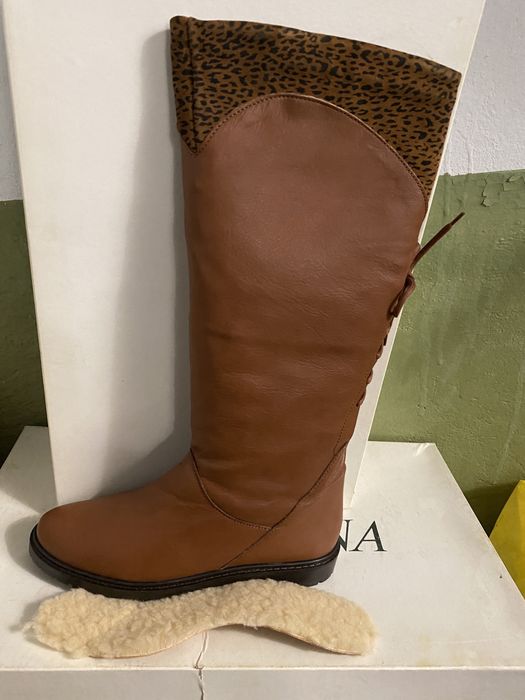 Продам зимние сапоги женские 38 размера