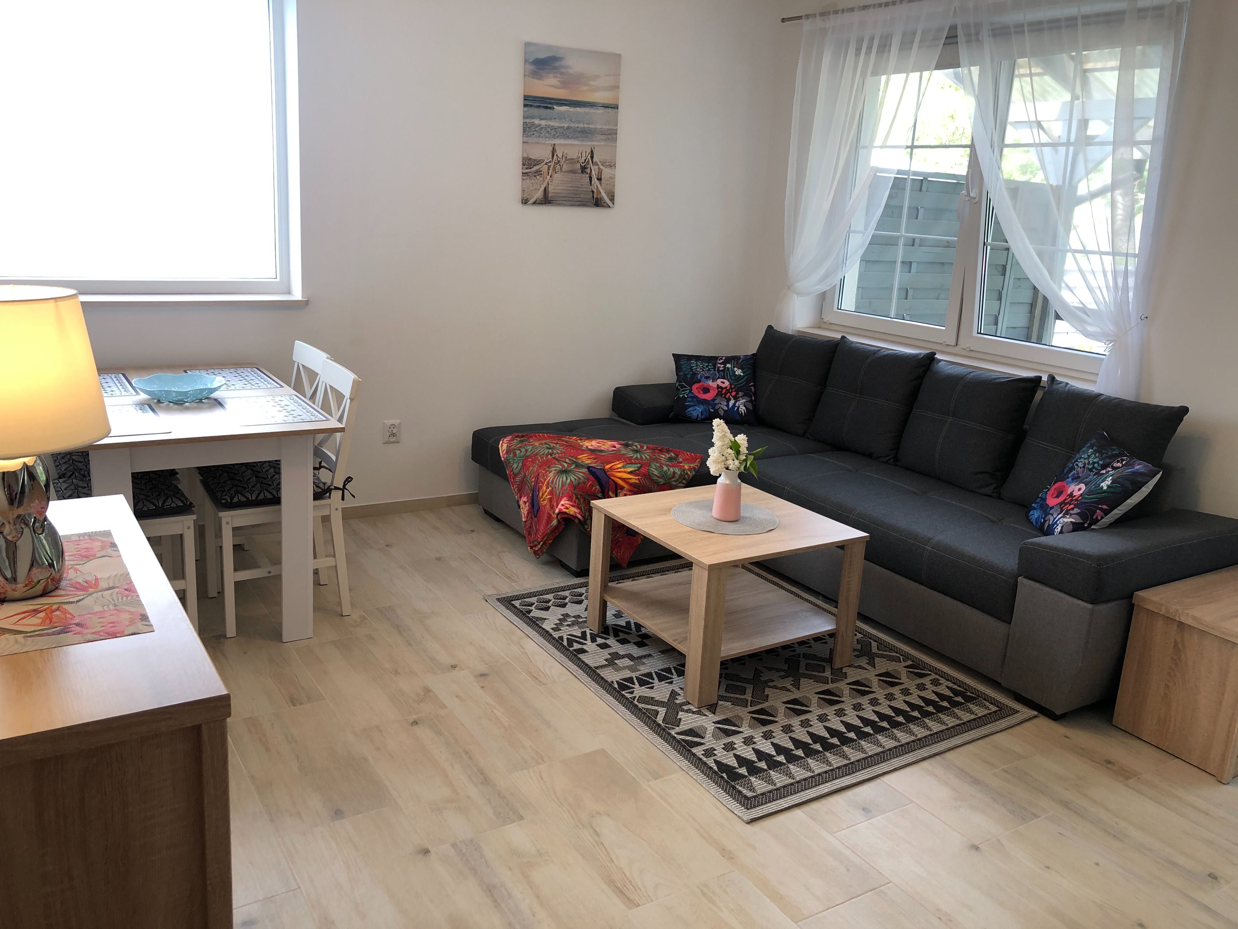 Apartamenty z własnym ogródkiem i tarasem, 200 m do plaży.