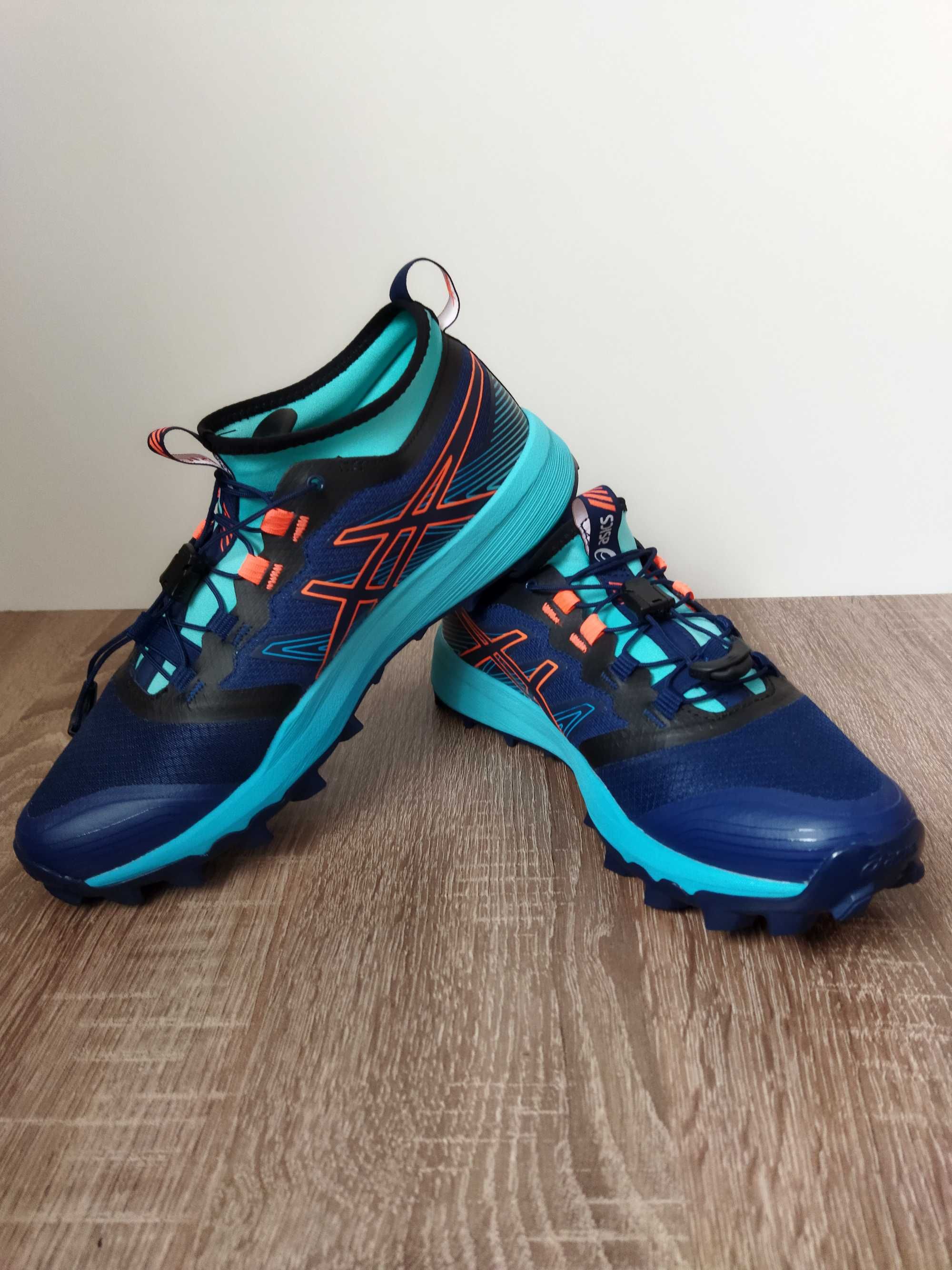 Кроссовки Asics Fujitrabuco PRO