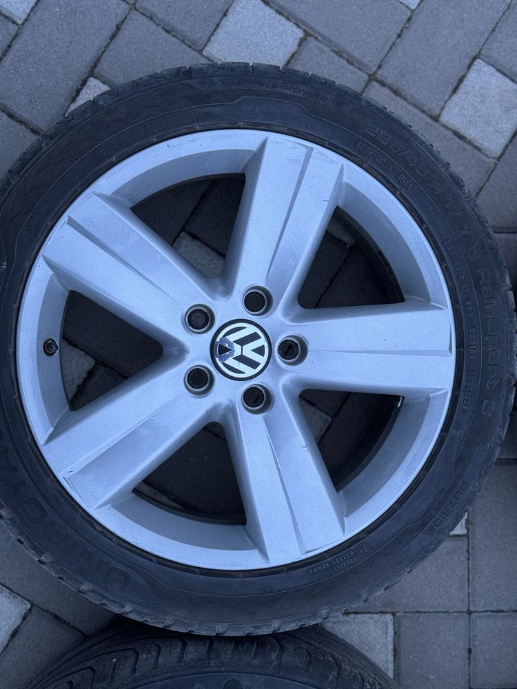 Диски Volkswagen R17 з шинами 225/45