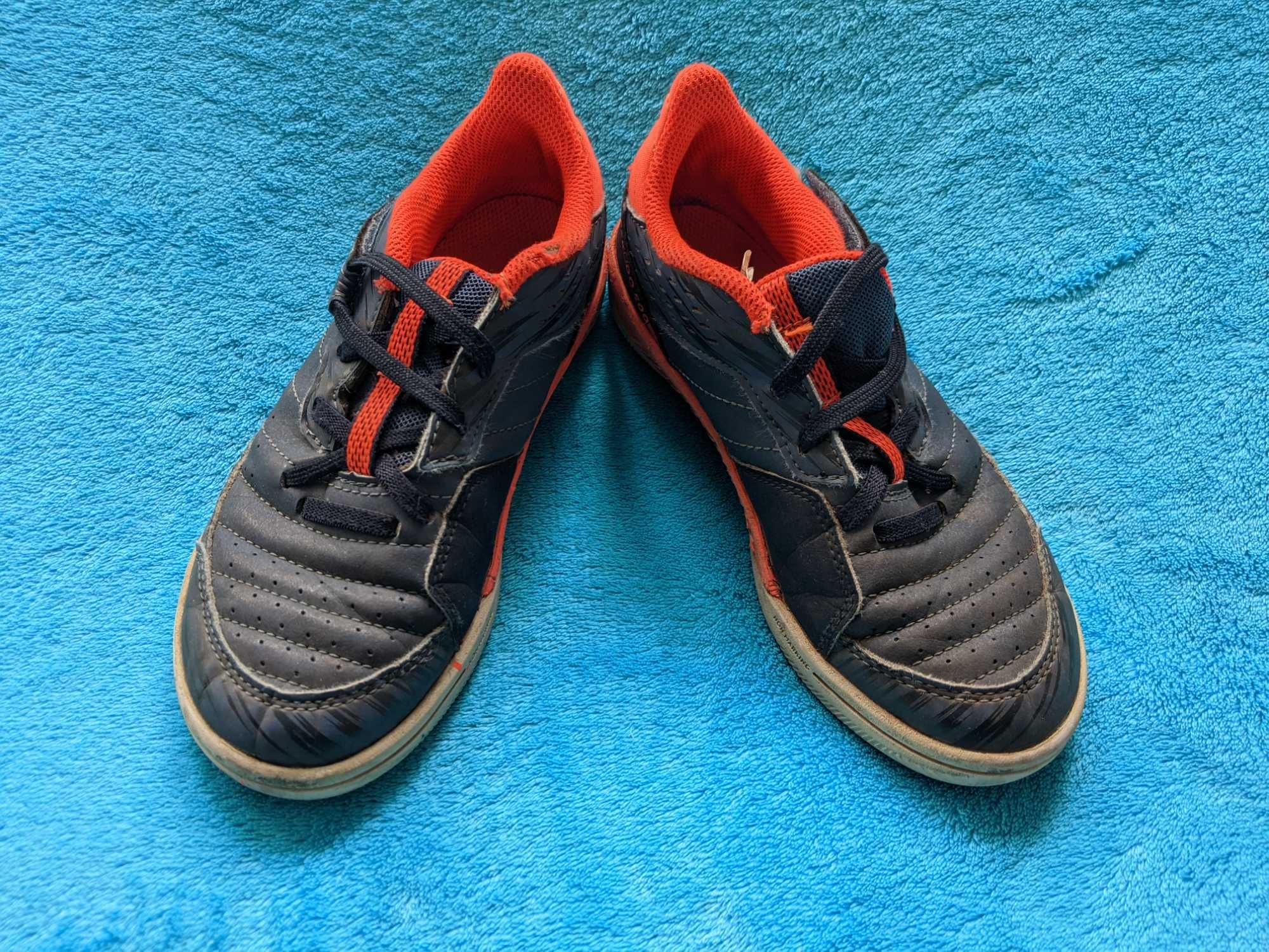 Buty dziecięce do piłki nożnej halowej Kipsta Decathlon rozmiar 33