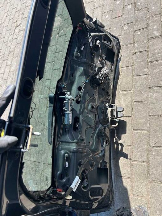 Volvo V60 II Кришка багажника