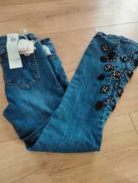 Rurki jeansowe z dekoracyjnymi nogawkami