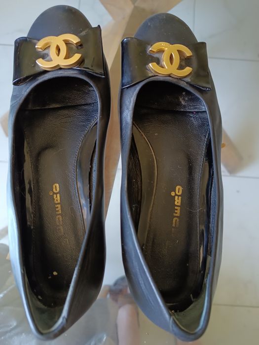 Балетки з логотипом chanel