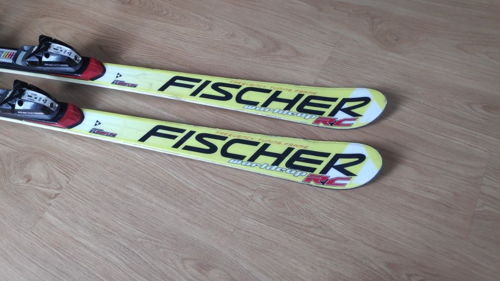 Narty Fischer RC4 Worldcup RC 180 cm