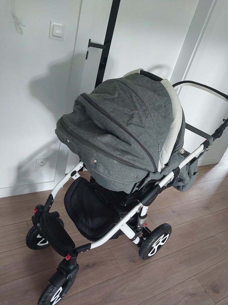 Wózek plus spacerówka adamex