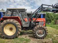Ciągnik rolniczy -Ursus C385 De luxe.