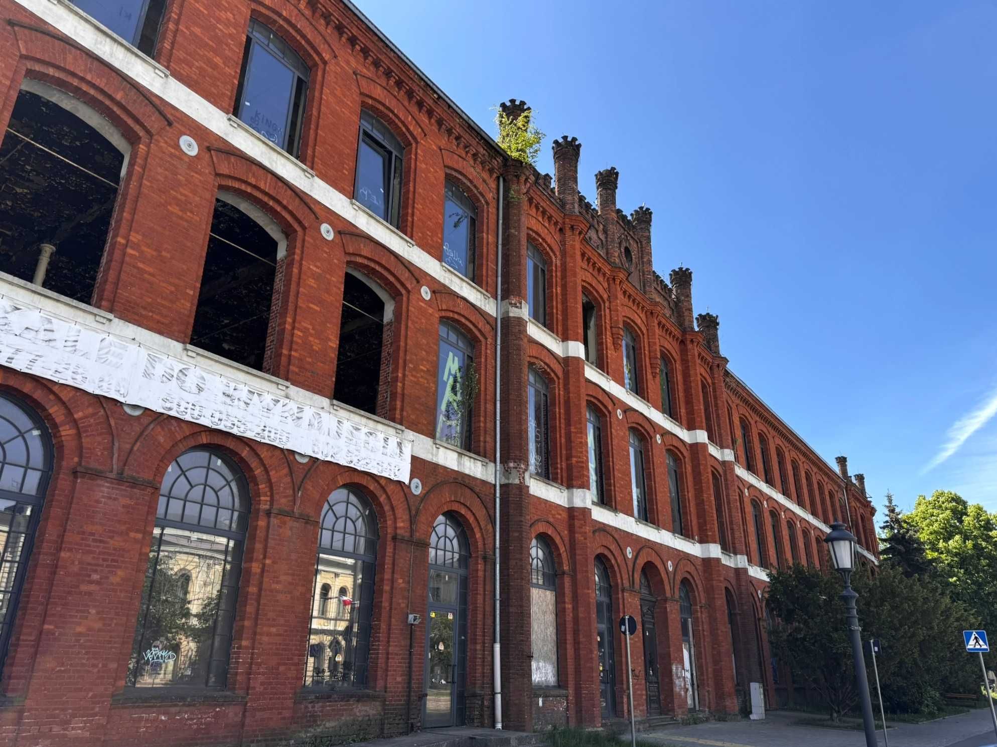 Unikalna Nieruchomość Pofabryczna w Ścisłym Centrum, ul. Zamkowa 4