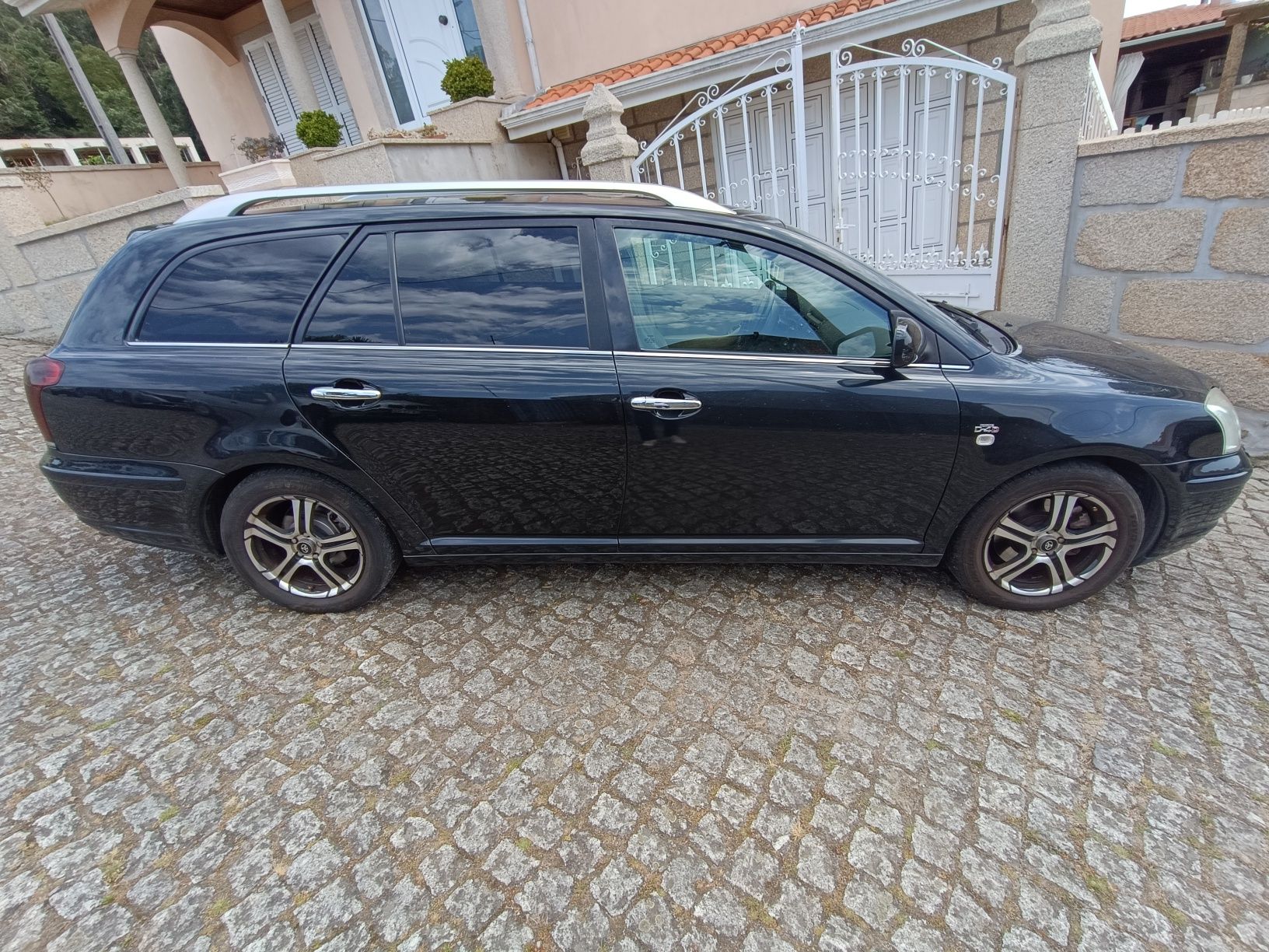 Toyota Avensis 2.0