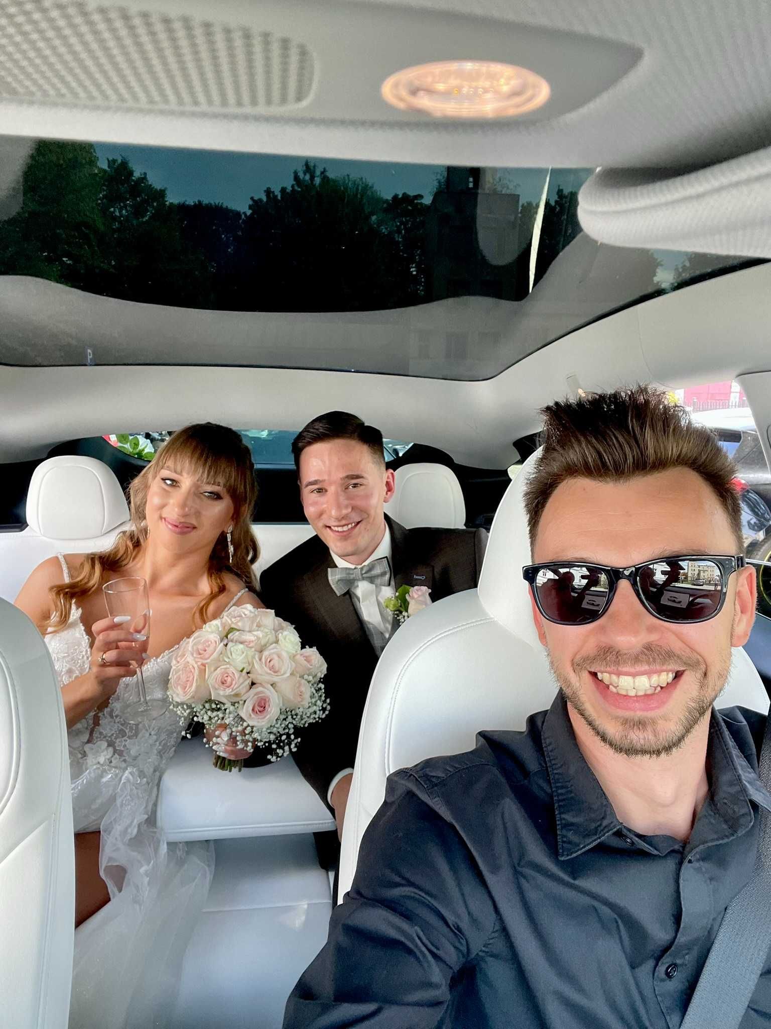 Ostatnie terminy auto na wesele samochód do ślubu biała Tesla Y 500km