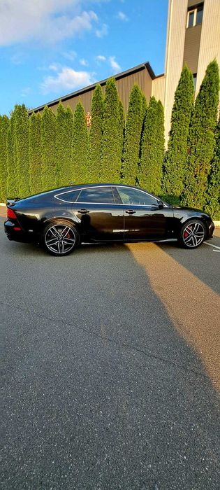 Продам свою  AUDI  A7
