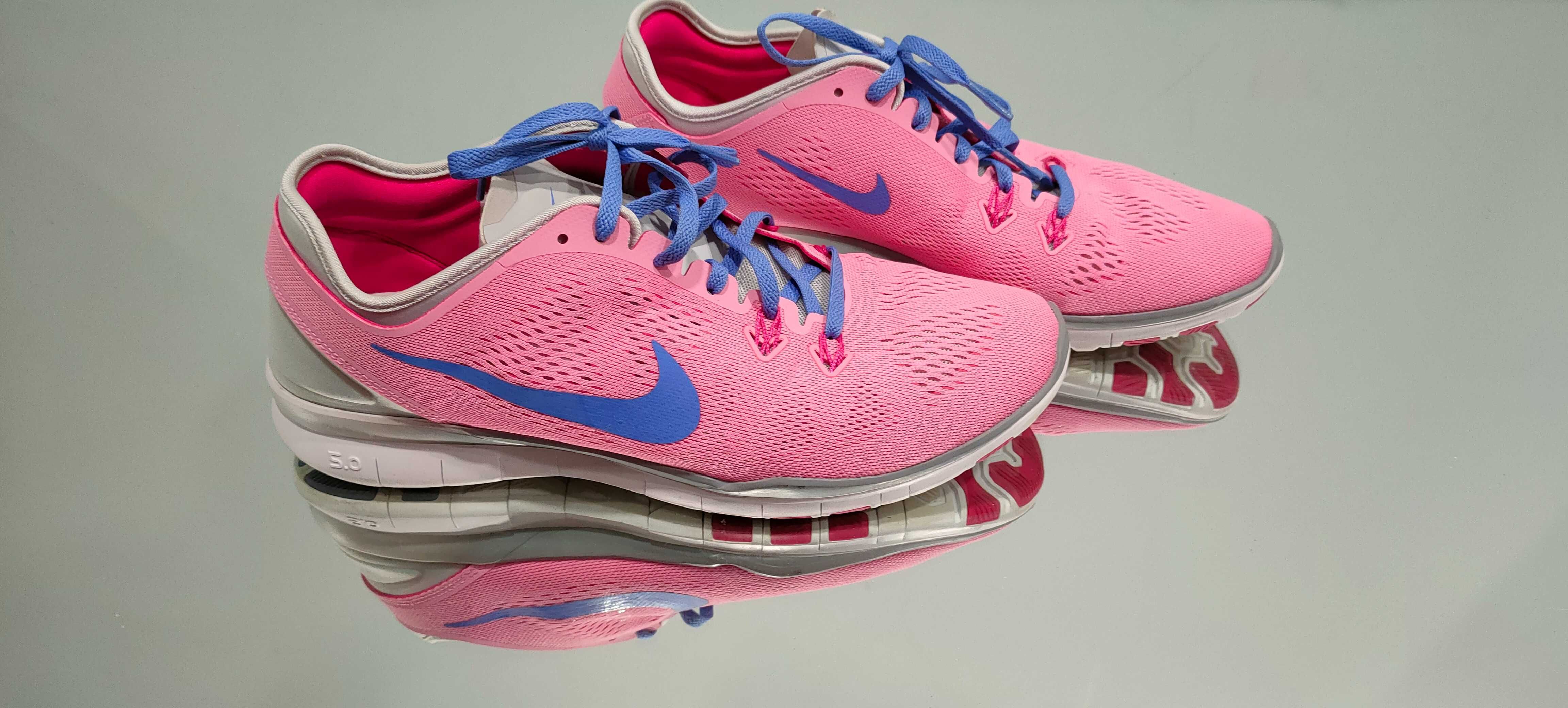 Buty sportowe NIKE r.43 Nowe powystawowe