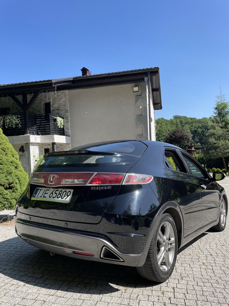 Honda civic ufo 1.4 vtec 2011 od kobiety