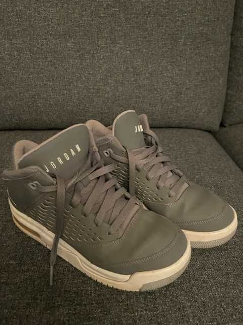 Buty Jordan  Air 38,5