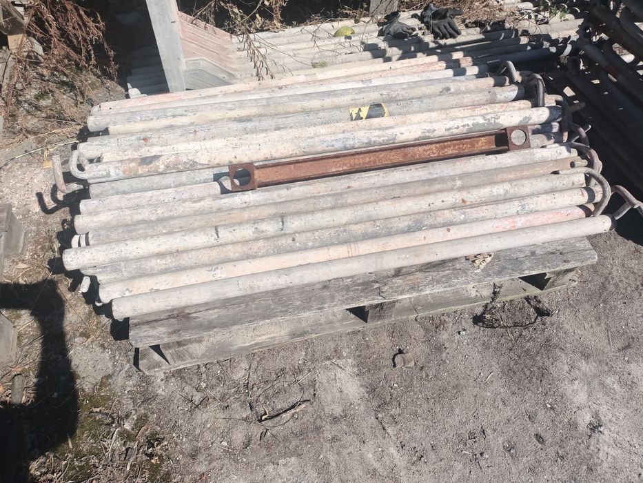 Rusztowanie elewacyjne części/ elementy Płock