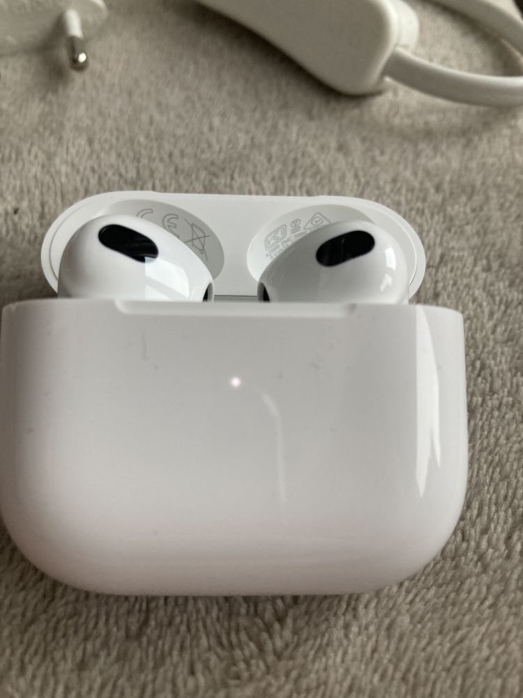 Apple AirPods 3. Gen.  z MagSafe