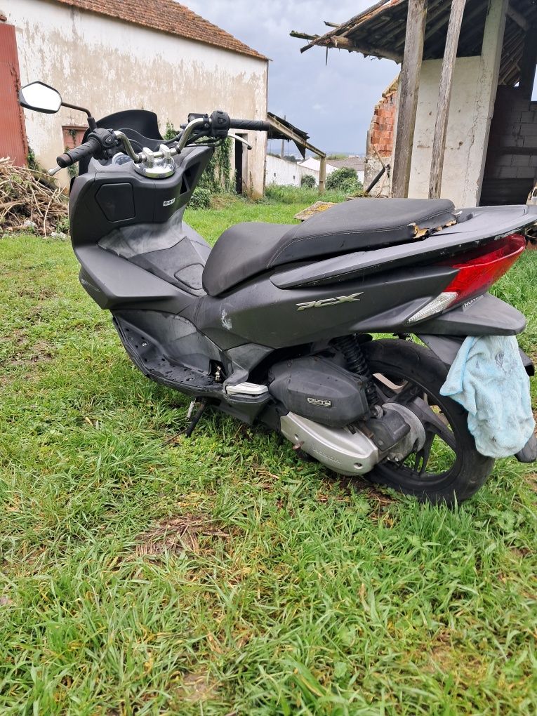 Honda pcx 125 **