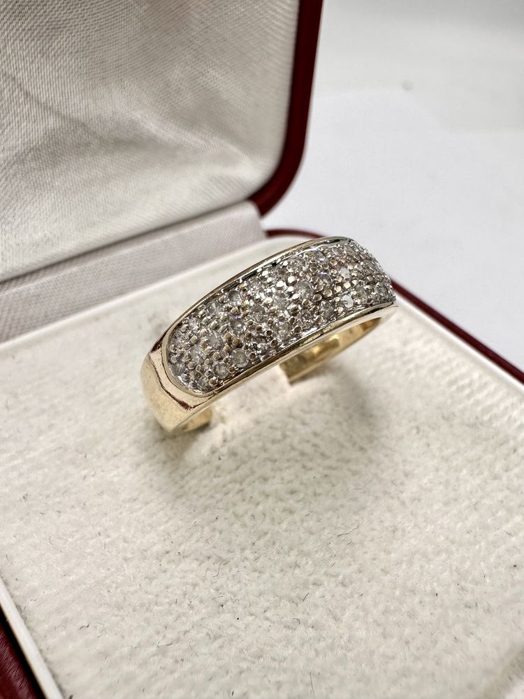 Złoty pierścionek z diamentami 0,33ct