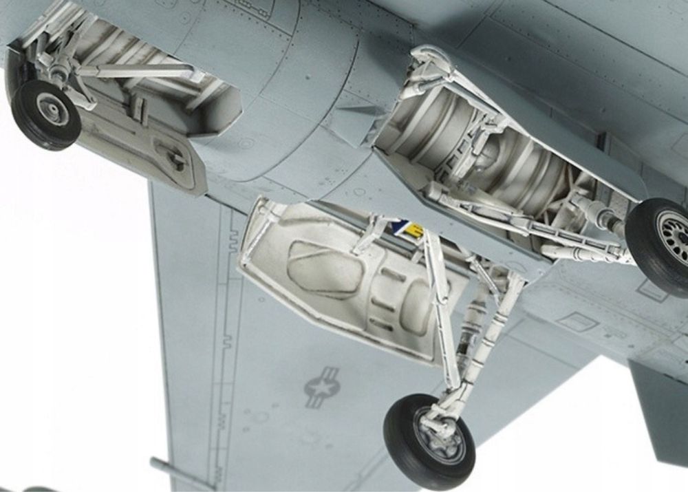 Model 1/72 samolot F-16 CJ Fighting Falcon Block 50 Tamiya 60786