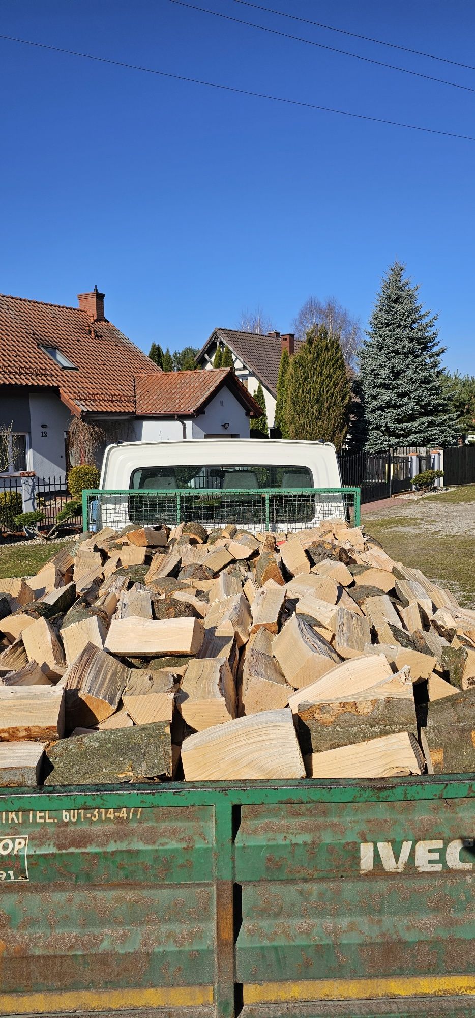 Drewno  opałowe wszystkie gatunki cięte rąbane transport gratis