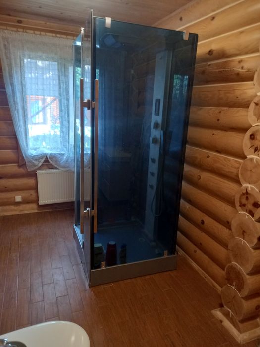 Бокс для душу преміум сигменту