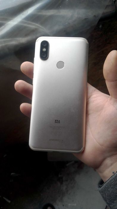 Xiaomi Mi a2 в идеальном состояние