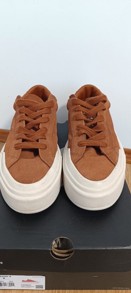 Оригінальні converse жіночі