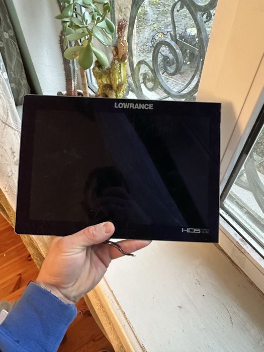 Дисплей Lowrance hds 12 live