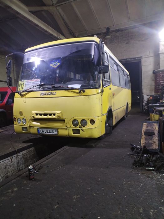 Мотор 4.8 коробка 6 ступка продаж терміновий