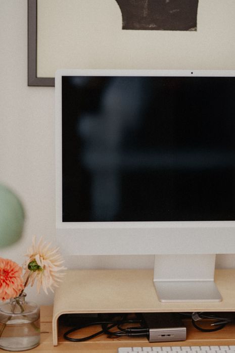 iMac 24" Retina 4,5K  | M1 8C/7C, 16GB RAM, 256GB SSD, Srebrny