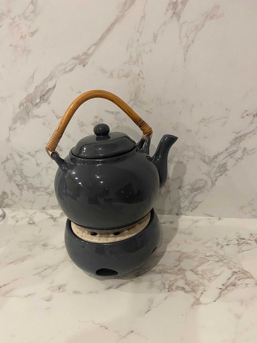 Ceramiczny dzbanek z podgrzewaczem + zaparzacz do herbaty