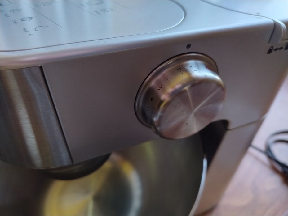 Wielofunkcyjny robot kuchenny, planetarny, mikser Kenwood