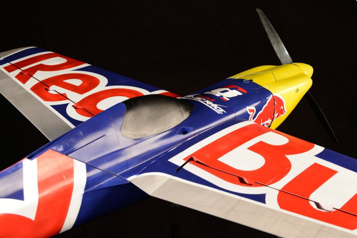 Самолет на р/у EDGE 540 V3 RED BULL Edition