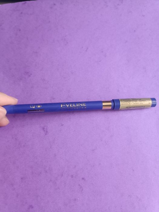 Kredka variete marki eveline kolor 03 blue